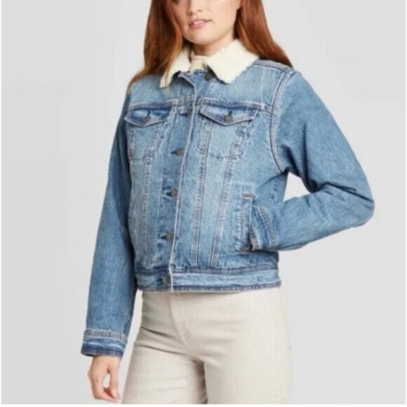 NWOT Sherpa Denim Trucker Jacket - Picture 1 of 5